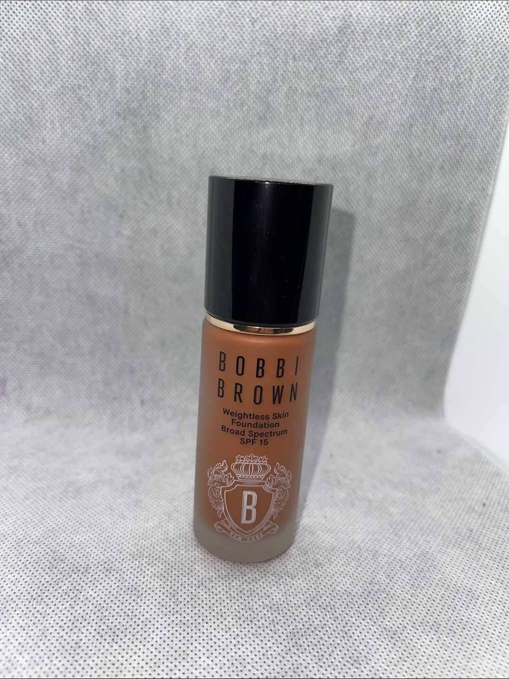 Bobbi Brown Weightless Skin Foundation - Warm Tan Bottle